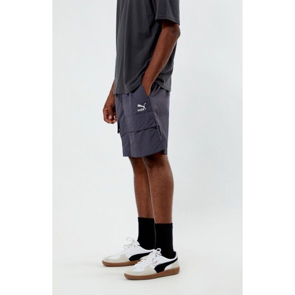 Puma Classics Rare Mens 7” Cargo Shorts Nylon Woven Gray Silver L NWT
